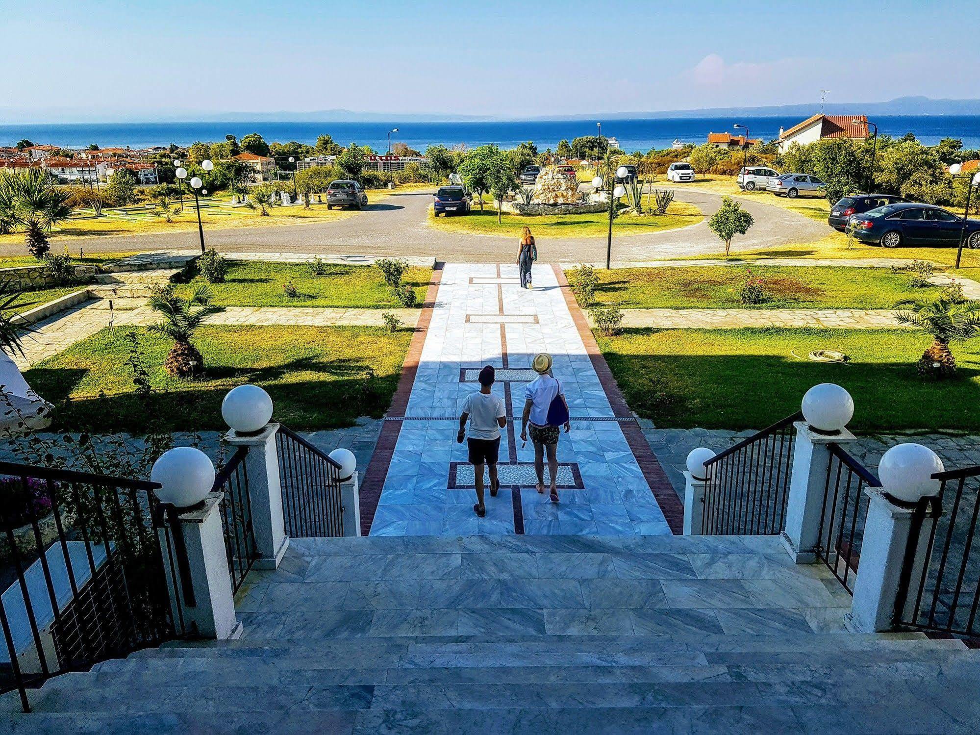Hilltop Hanioti Luaran gambar